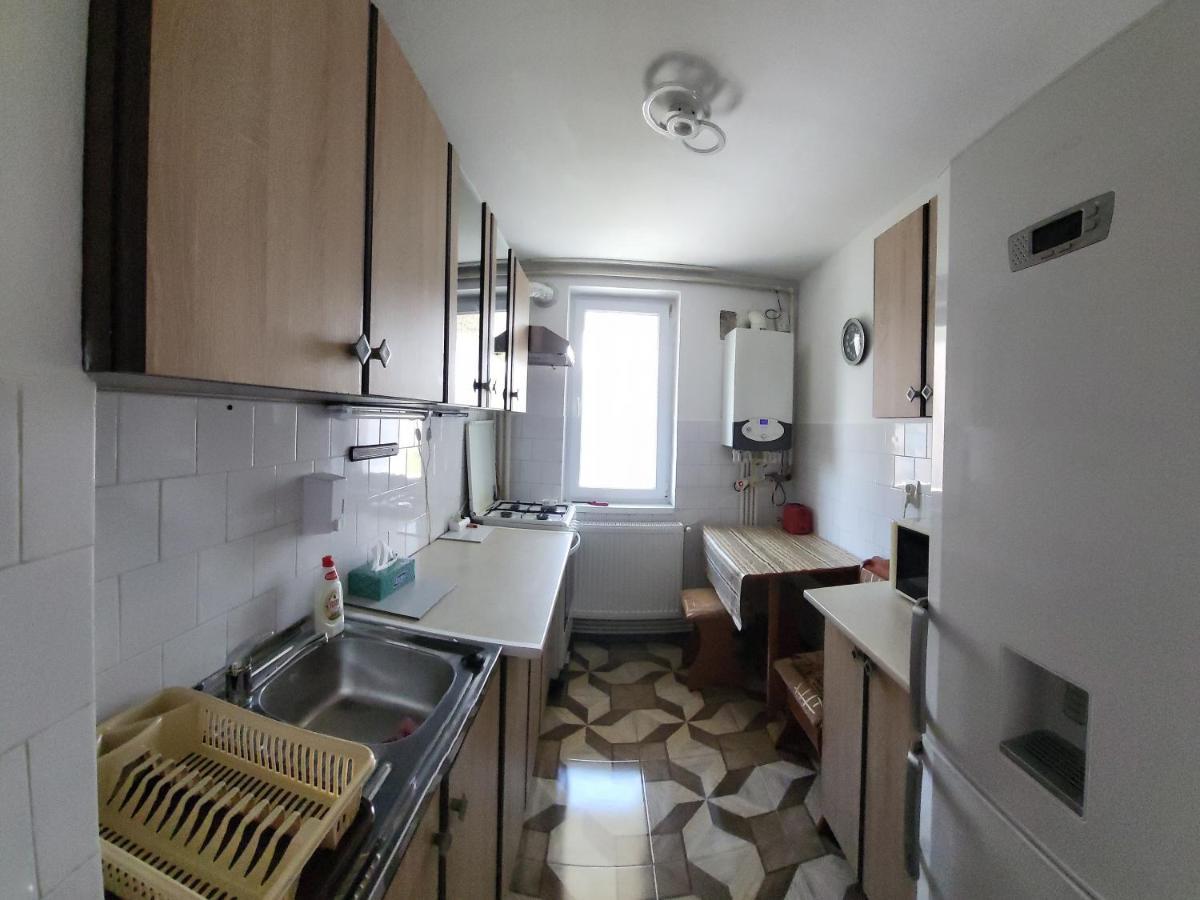 Apartament In Regim Hotelier デヴァ エクステリア 写真