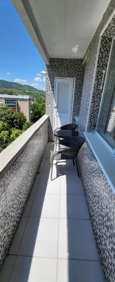 Apartament In Regim Hotelier デヴァ エクステリア 写真